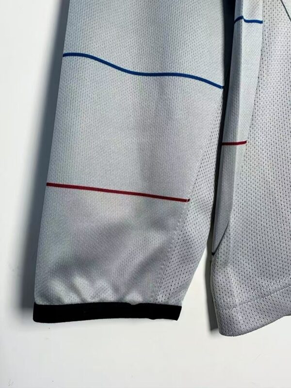 Camiseta Real Madrid 2016/17 Retro Local Manga Larga - detalle franjas