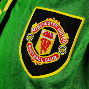 Camiseta Manchester United 1986 Retro Alternativa - detalle logo Umbro