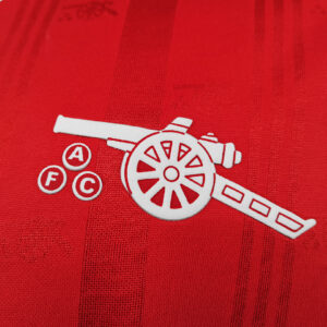 Camiseta Arsenal 1986/88 Retro Local - detalle cuello y ribetes