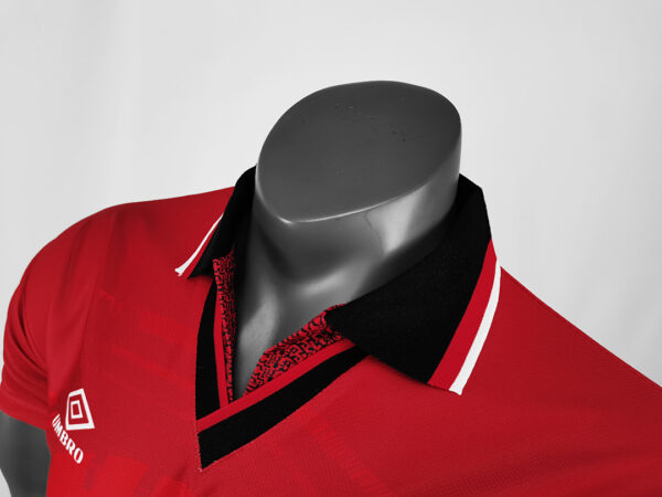 Camiseta Manchester United 1992-1994 Local - detalle manga