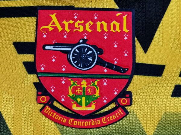 Camiseta Arsenal 1988 Retro Visita - detalle del cuello