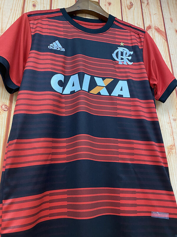 Camiseta Flamengo 2016 Retro Local - detalle dobladillo