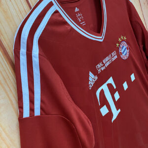 Camiseta FC Bayern München 2013 Retro Local Manga Larga - cuello y diseño
