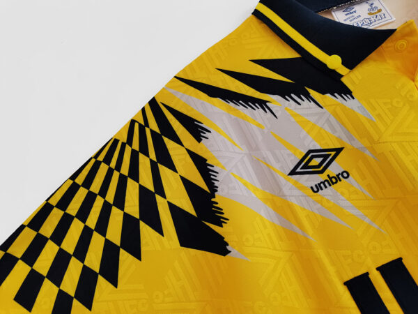 Camiseta Tottenham Hotspur 1990 Retro Local - detalle manga izquierda