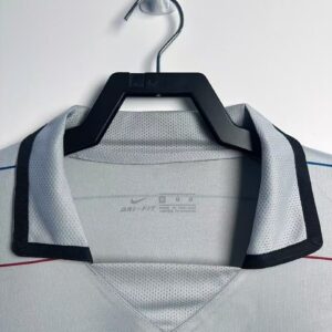 Camiseta Real Madrid 2016/17 Retro Local Manga Larga - detalle manga