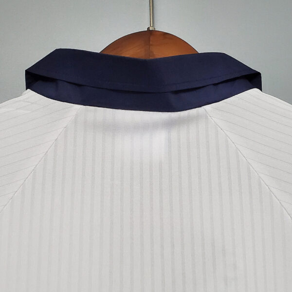 Camiseta Manchester United 1992 Retro - detalle del dobladillo y costuras