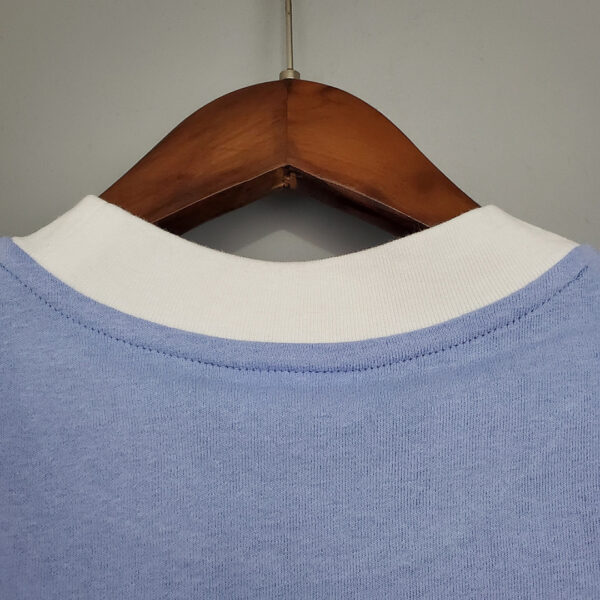 Camiseta Manchester City Retro Local - detalle cuello