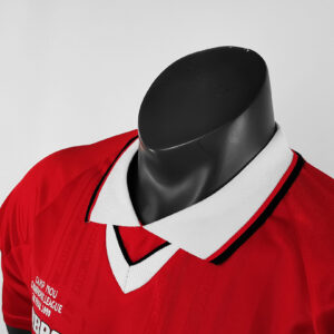 Camiseta Manchester United 1999 Retro Local - detalle