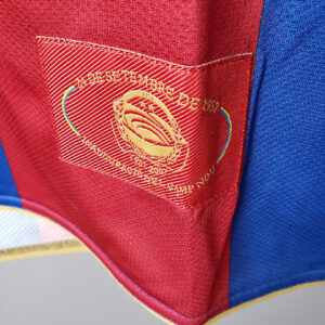 Camiseta FC Barcelona 2007/2008 Retro Local - detalle de la manga y puño