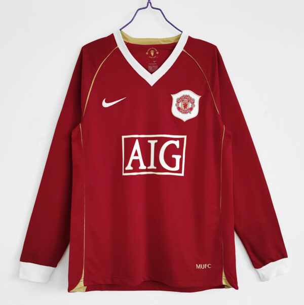Camiseta Manchester United 1996-1997 Retro Local Manga Larga - vista en colgador