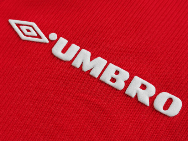 Camiseta Manchester United 1993 Retro Local - detalle shorts