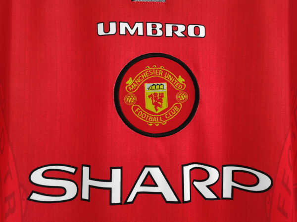 Camiseta Manchester United 2006/07 Retro Local - detalle etiqueta Umbro