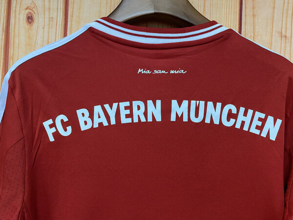 Camiseta FC Bayern München 2013 Retro Local Manga Larga - detalle