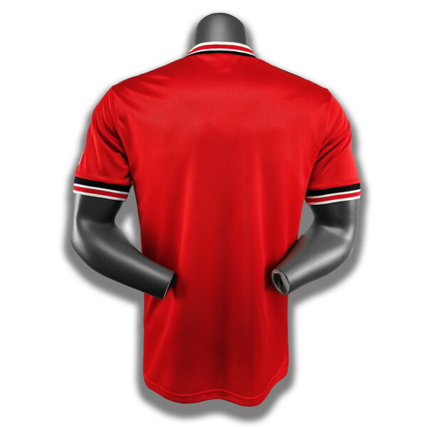 Camiseta Manchester United 1983 Retro Local - detalle