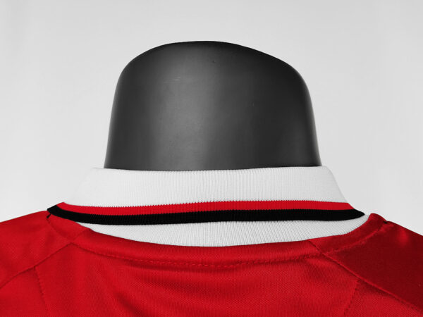 Camiseta Manchester United 1999 Retro Local - detalle