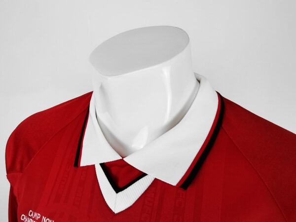 Camiseta Manchester United 1999 Retro Local Manga Larga - detalle