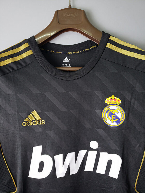 Camiseta Real Madrid 2011/2012 Retro - detalle