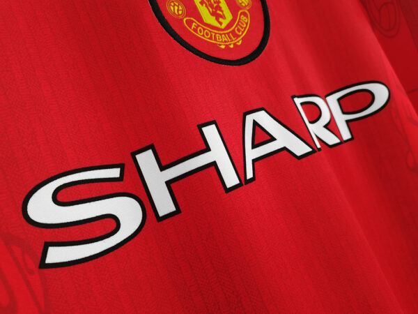 Camiseta Manchester United 2006/07 Retro Local - detalle dobladillo