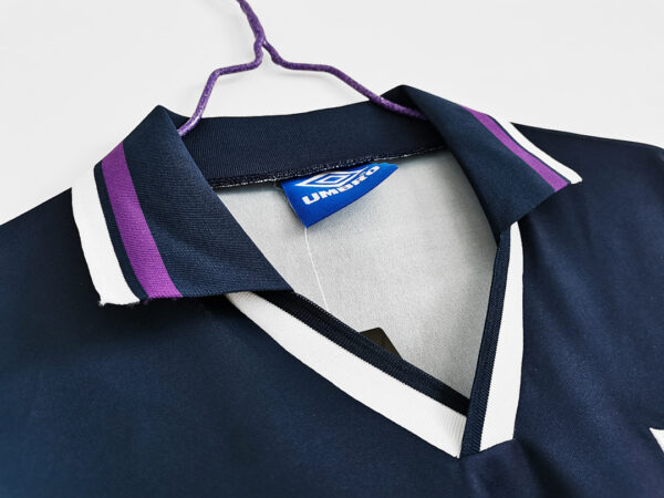 Camiseta Tottenham Hotspur 1992/1994 Retro Alternativa - detalle de la prenda