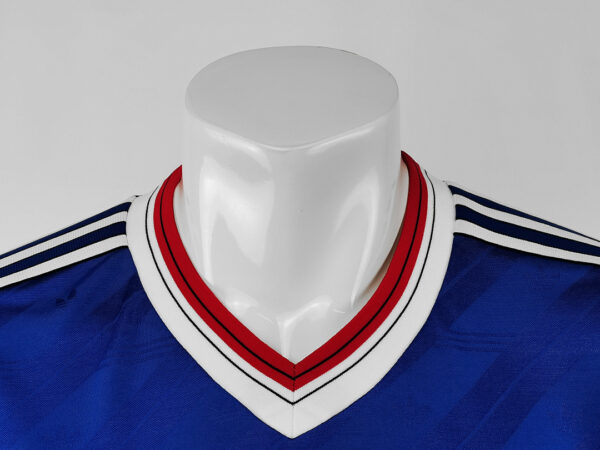 Camiseta Manchester United 1999 Retro Local Manga Larga - vista frontal