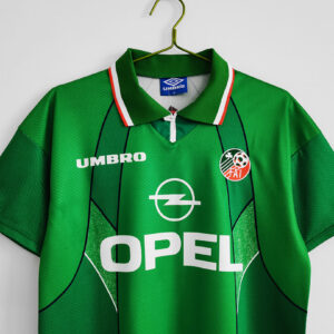Camiseta Irlanda 1994/1996 Retro Local - detalle del diseño en el lateral