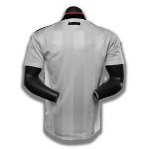 Camiseta Manchester United 1994/1996 Retro Local - detalle de rayas rojas y negras