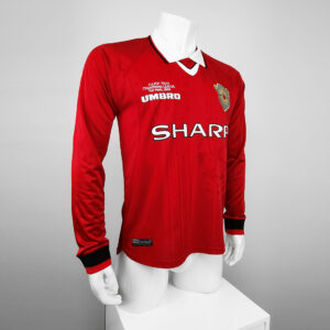 Camiseta Manchester United 1999 Retro Local Manga Larga - detalle