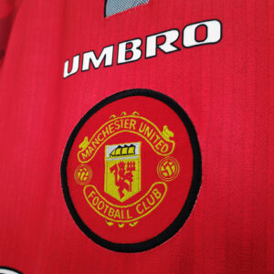 Camiseta Manchester United 2006/07 Retro Local - detalle botón