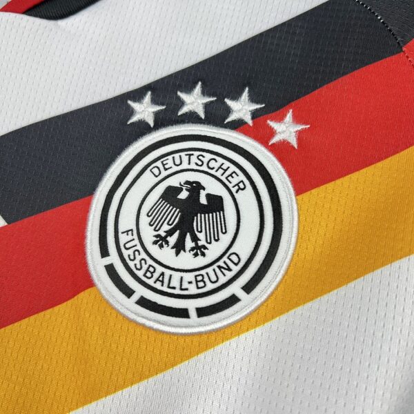 Camiseta Alemania Mundial 2026 Pre-Partido Manga Larga - detalle cuello