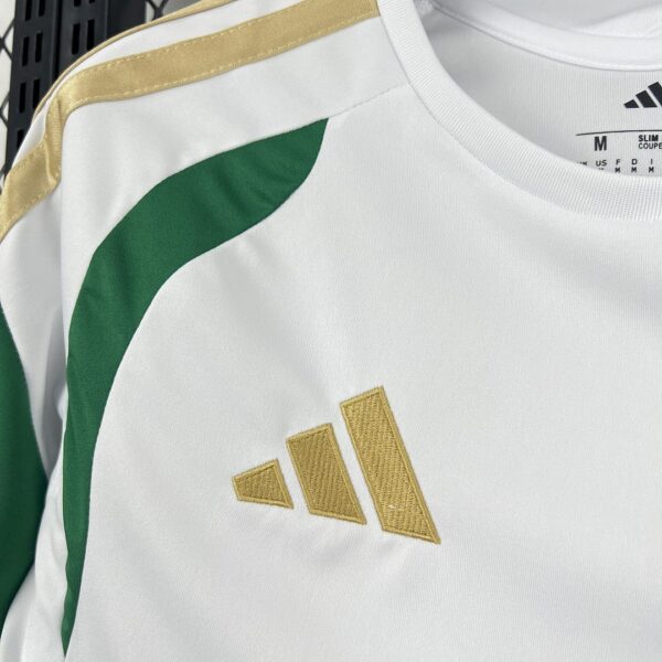 Camiseta Italia Mundial 2026 Visita - detalle logo Adidas