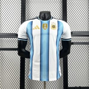 Camiseta Argentina Mundial 2026 Local Version Jugador - vista frontal en maniquí
