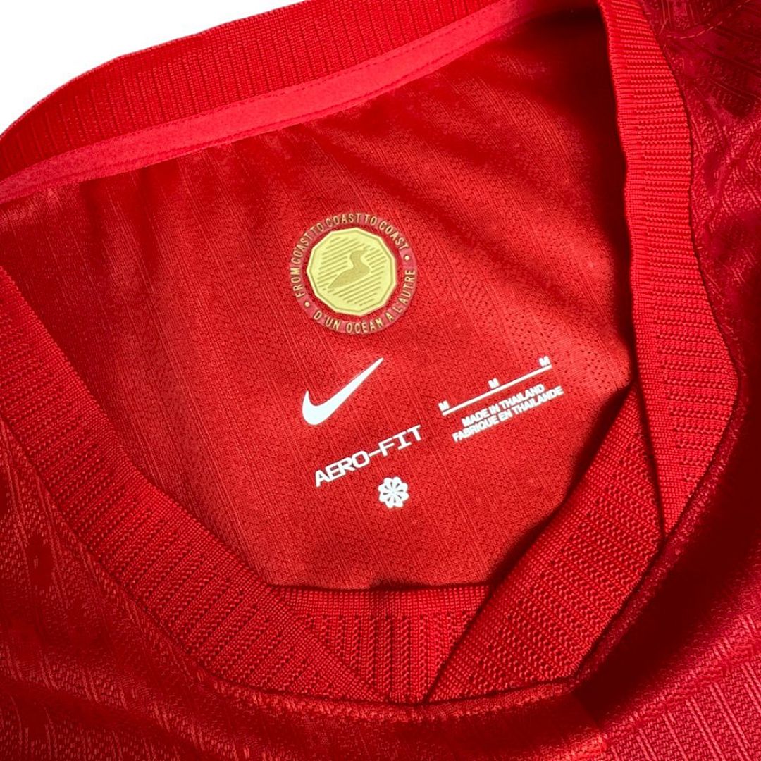 Camiseta Canada Mundial 2026 Local - detalle escudo