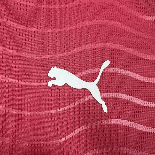 Pantalón corto Portugal Mundial 2026 Local Niño - detalle escudo en pantalón