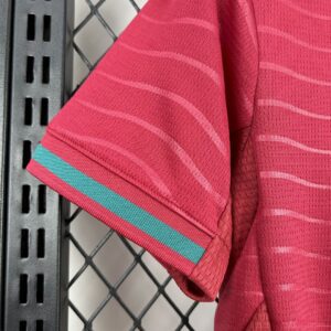 Pantalón corto Portugal Mundial 2026 Local Niño - detalle logo Puma en pantalón