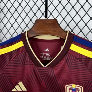 Camiseta Portugal Mundial 2026 Visita Version Jugador - detalle logo Adidas