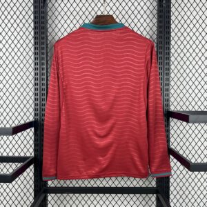 Camiseta Portugal Mundial 2026 Pre-Partido - detalle escudo