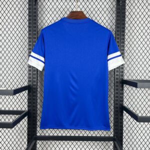 Camiseta Jordania Mundial 2026 Visita - detalle escudo y logo Adidas