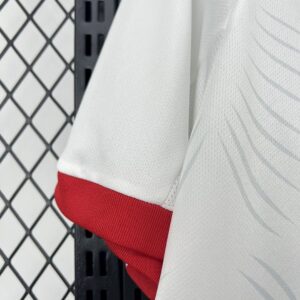 Camiseta Jordania Mundial 2026 Tercera - detalle cuello y hombro