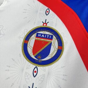 Camiseta Haiti Mundial 2026 Local - detalle manga azul