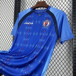 Camiseta Haití Mundial 2026 Tercera - detalle de la manga y patrón