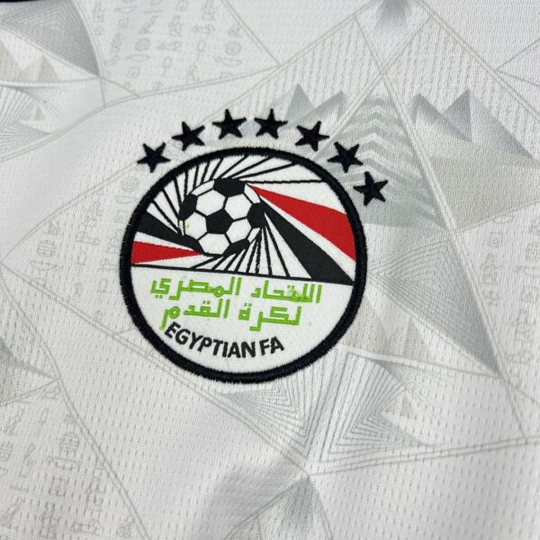 Camiseta Egipto Mundial 2026 Local - detalle manga