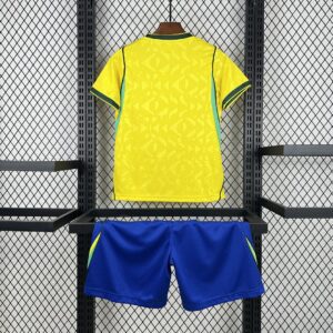 Camiseta Brasil Mundial 2026 Local - detalle escudo