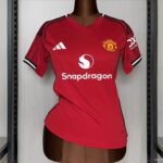 Camiseta Manchester United 2024/25 Local Mujer - vista frontal