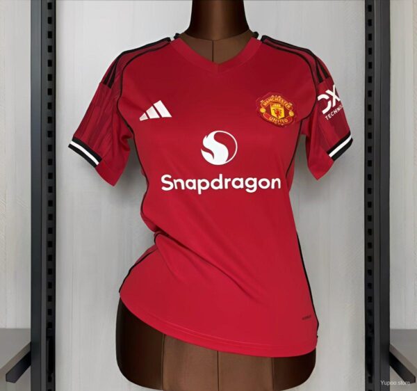 image_001-382 Camiseta Manchester United 2024/25 Local Mujer - vista frontal