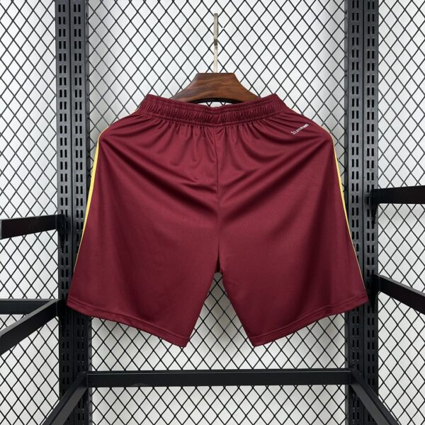 Shorts España Mundial 2026 Local - detalle escudo