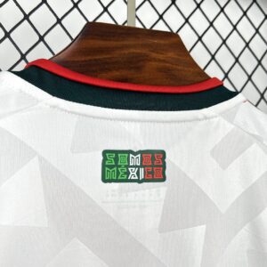 Camiseta Mexico 2026 Arquero - detalle escudo