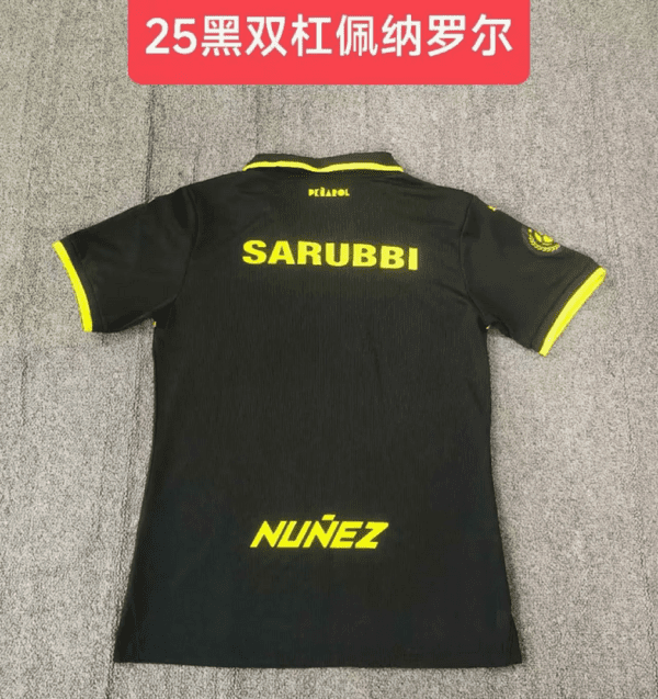 Camiseta Peñarol 2024/25 Local - detalle escudo