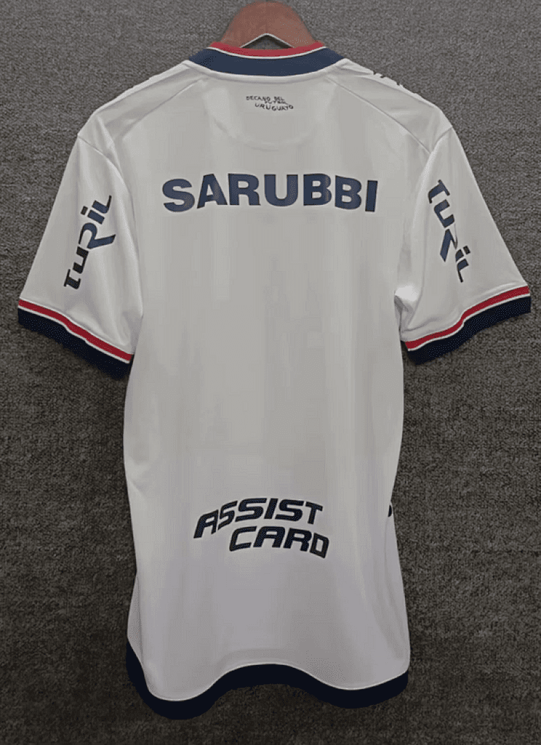 Camiseta Nacional 2025/26 Local - detalle escudo
