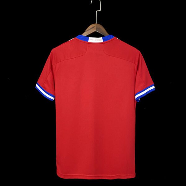 Camiseta Chile 2021/2022 Local - detalle escudo