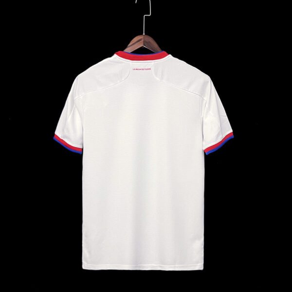 Camiseta Chile 2021/22 Visita Retro - detalle escudo